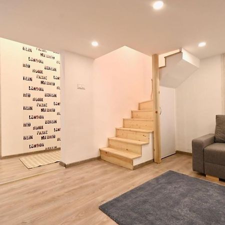 Cute Gallery Flat In Kiraly Street Budapest Exterior foto