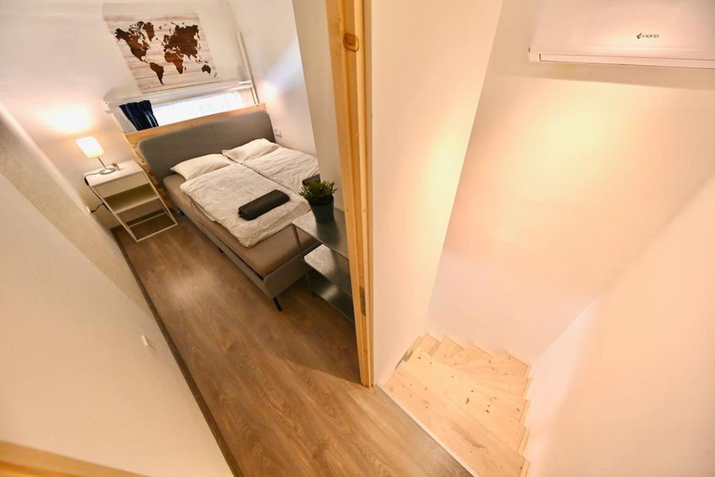 Cute Gallery Flat In Kiraly Street Budapest Exterior foto